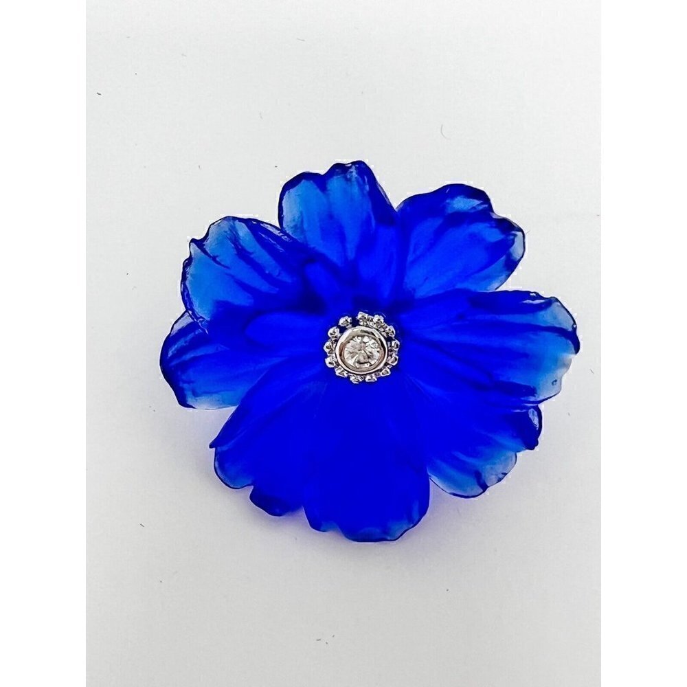 Vintage Womens Liuli Blue Flower Pin With Rhinestone In The Middle